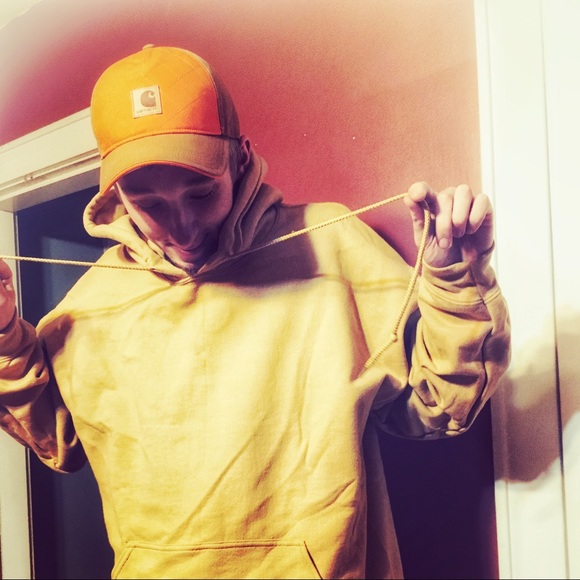 Hi π, my name is Hoban, thanks for stopping by π - Picture 6 of 12